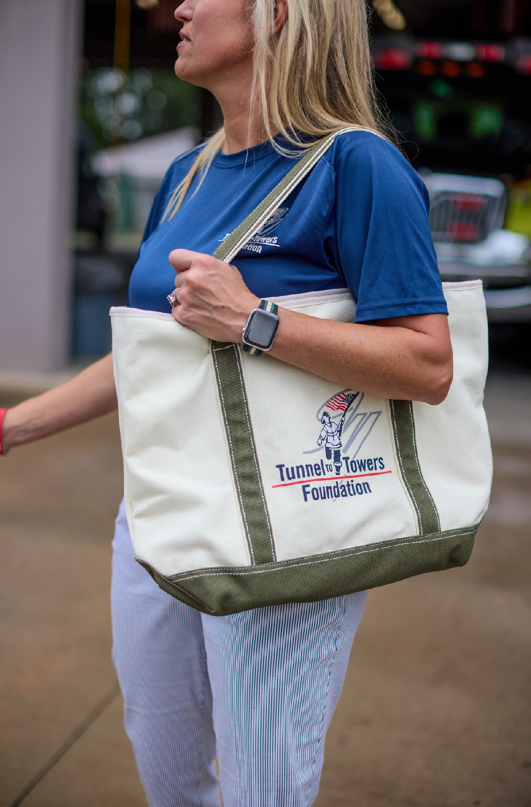 T2T Weekender Tote Bag (Military Green)