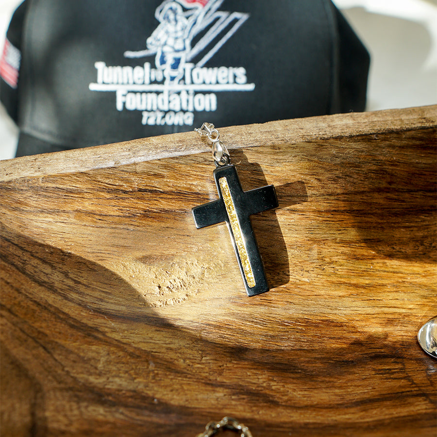 T2T Thin GOLD Line Cross Necklace – (Black Ceramic)